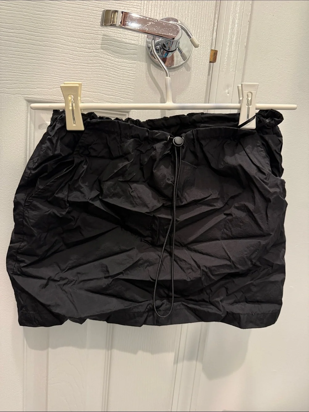 White Fox Boutique Black Drawstring Mini Skirt. Size xs